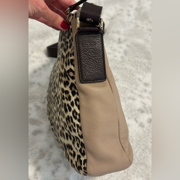 Furla made in Italy, Leather Cheetah Print Crossbody/ Shoulder Bag, Adj straps - Picture 6 of 15